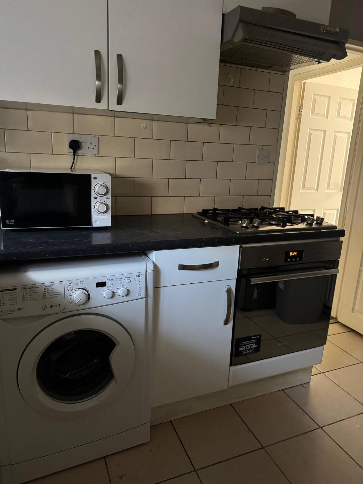 Charming 2 Bed In *