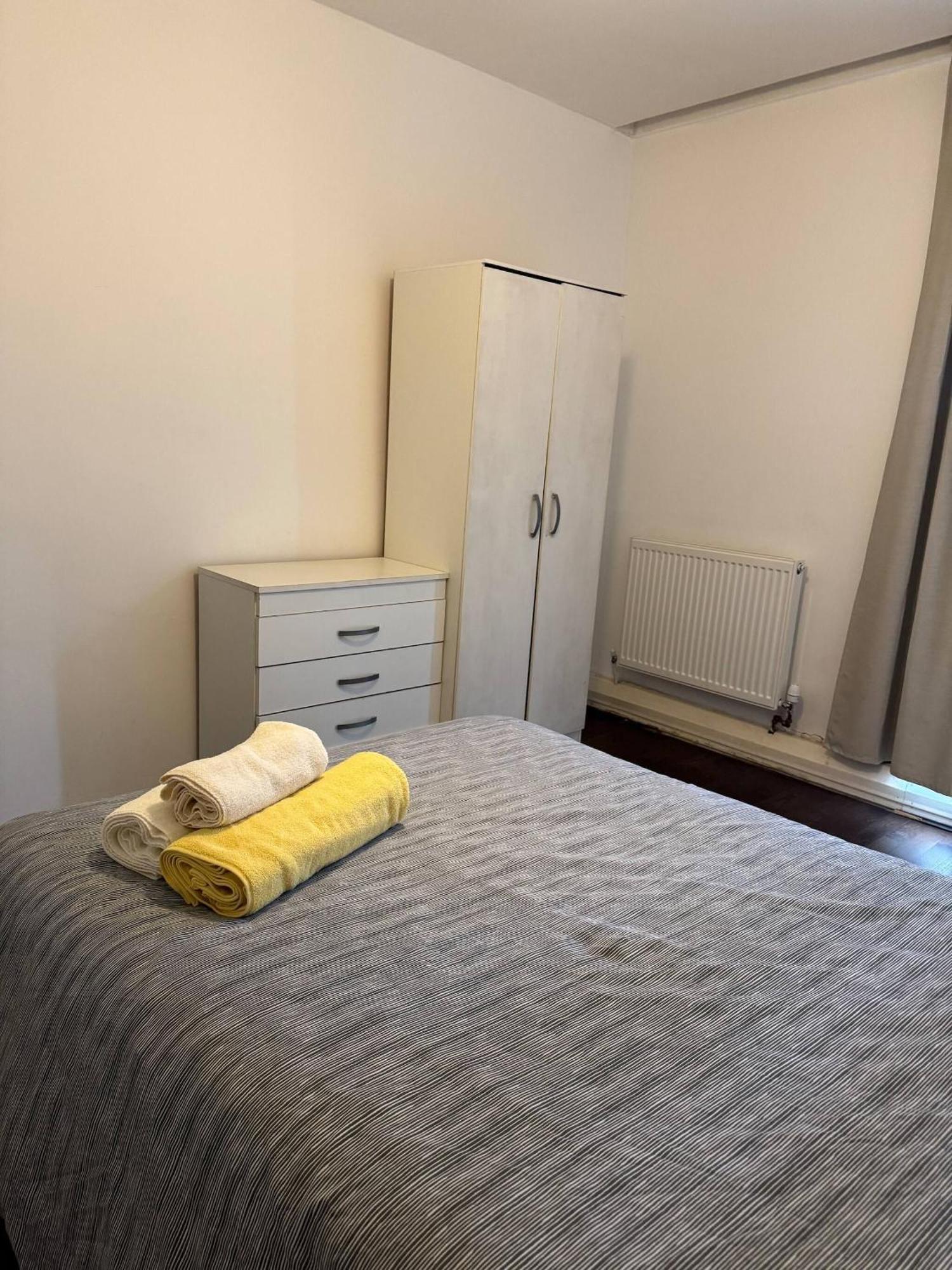 Appartement Charming 2 Bed In *