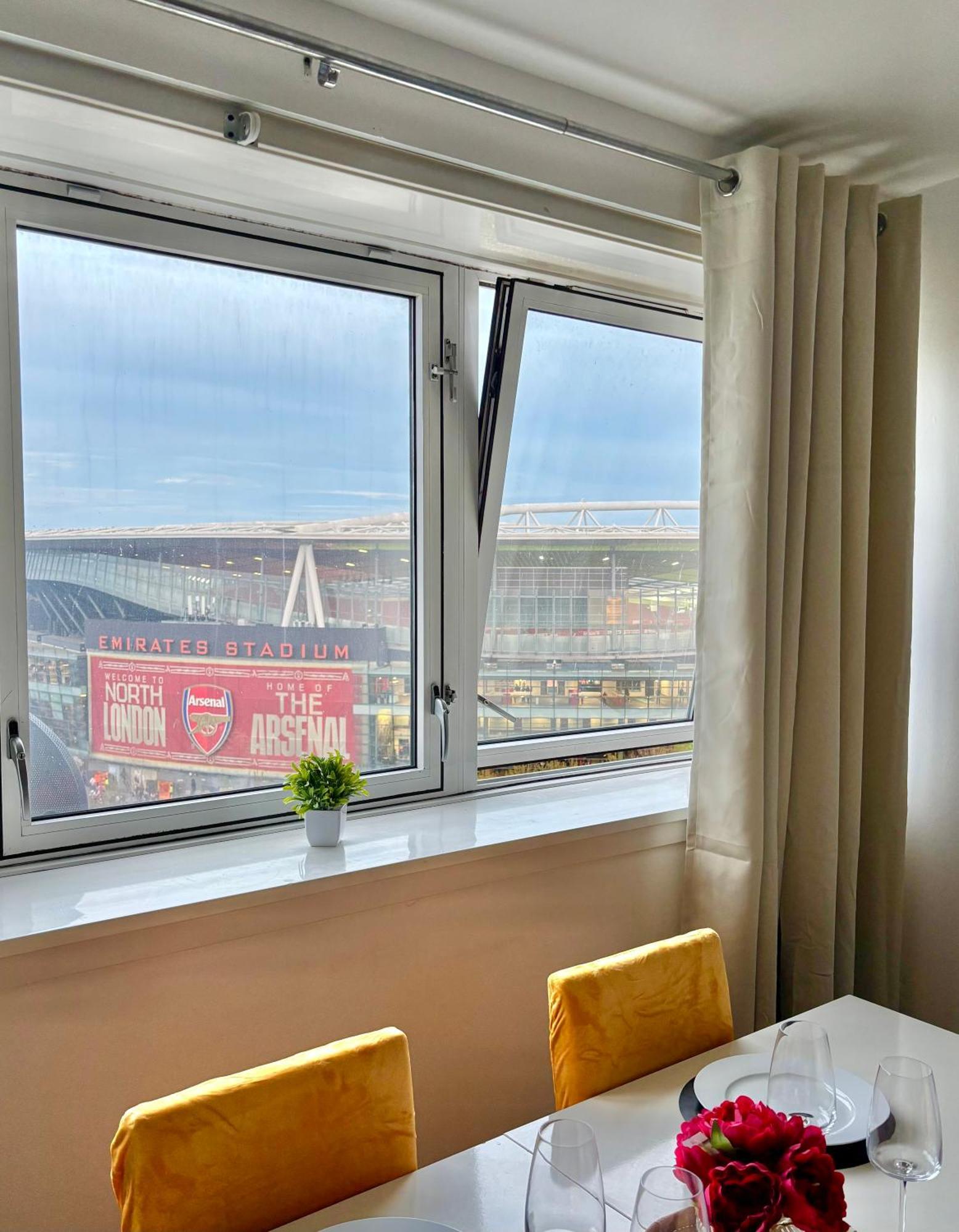 Stylish 2-bed Retreat Steps From Emirates Stadium Appartement Londres
