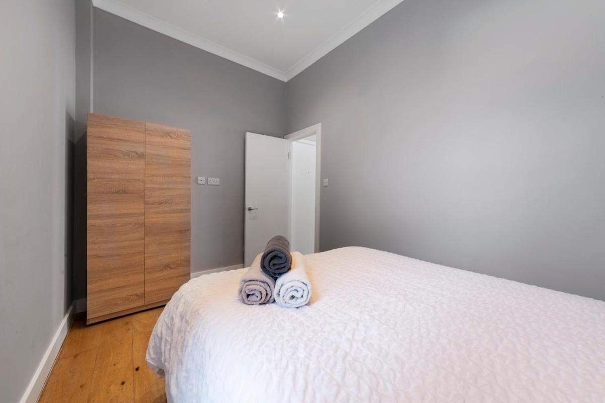 Queens Park 1 Bed Sleeps 4 Ppl Ground Floor Londres