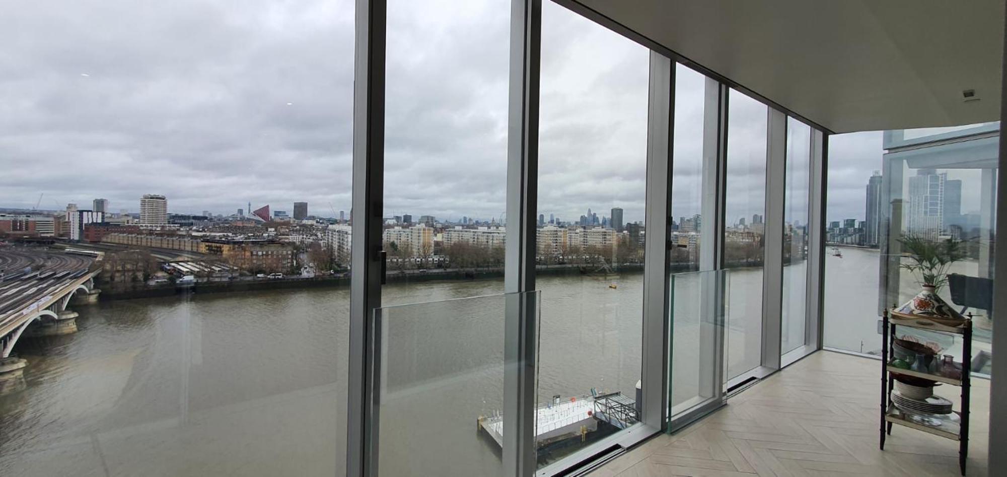River Facing Luxury Flat Appartement *