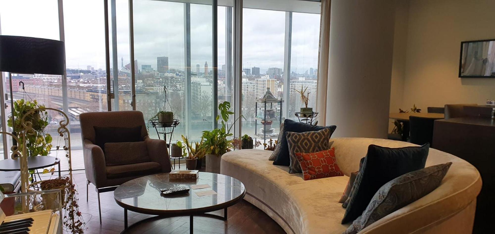 River Facing Luxury Flat * Londres