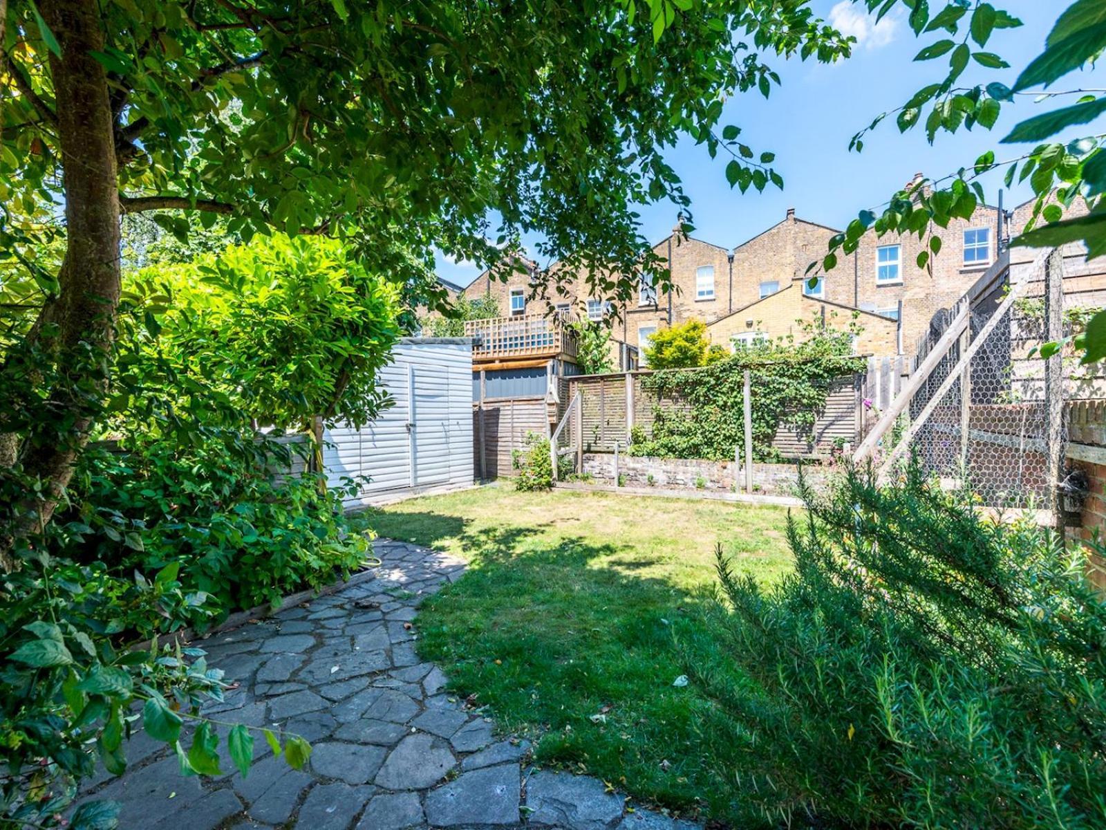 Pass The Keys Cozy 4-bed With Garden In Trendy Stoke Newington Appartement