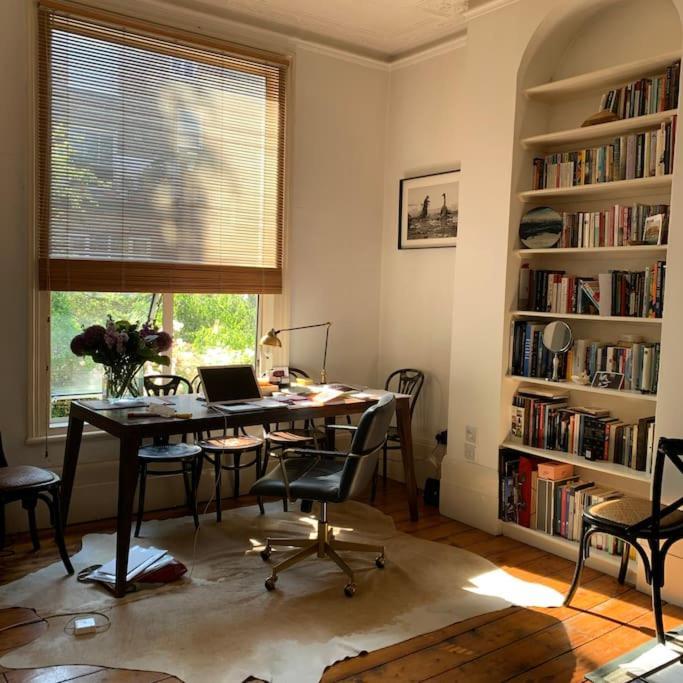 A Stylish Victorian In West Londres