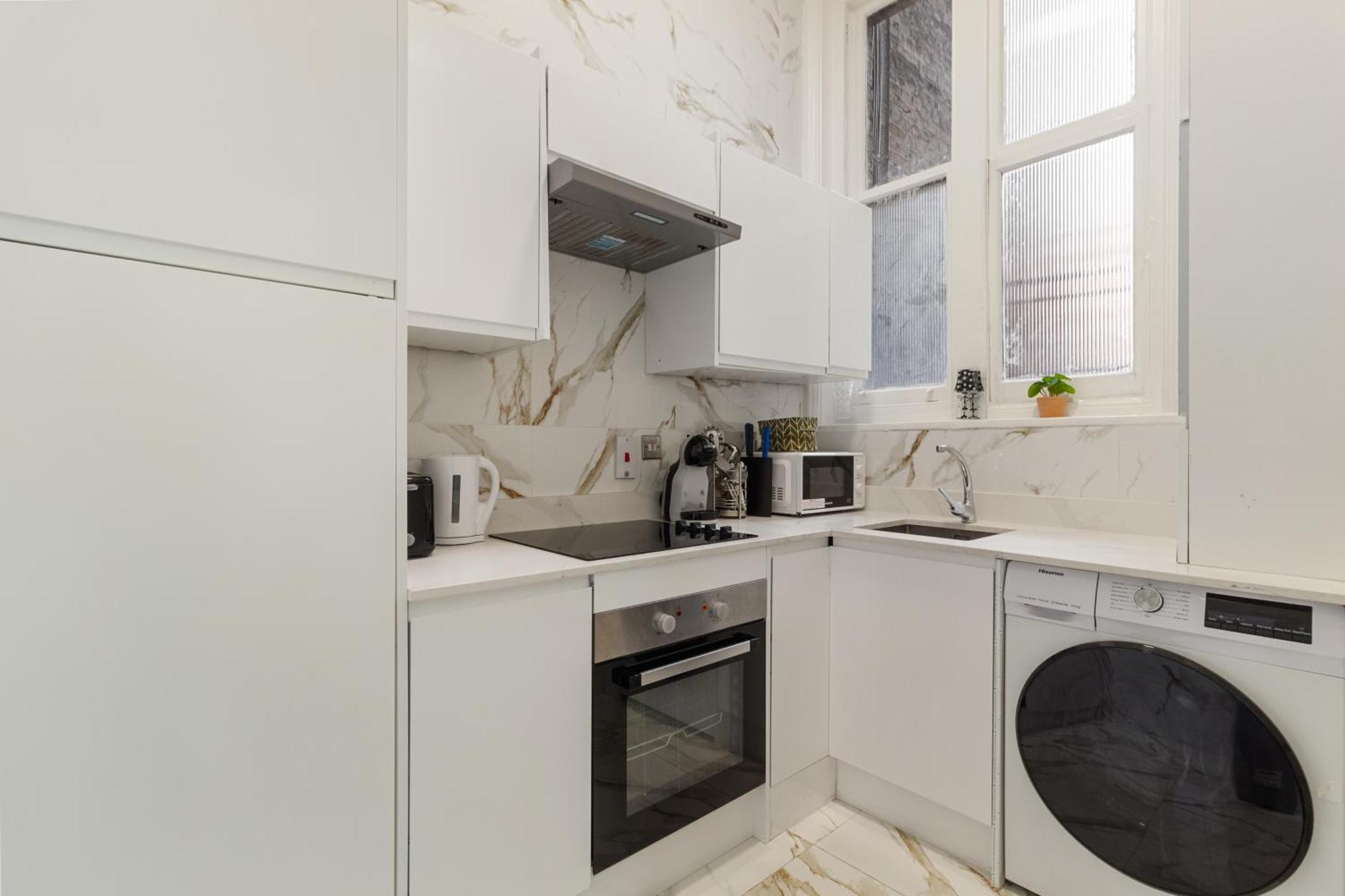 Oxford Street Chic Retreat - Unparalleled Elegance And Urban Comfort! Gc1 Apartamento