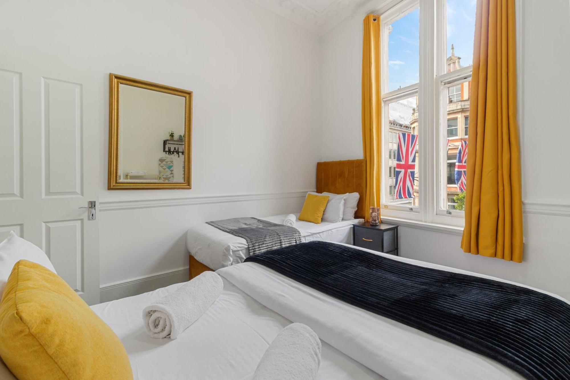 Oxford Street Chic Retreat - Unparalleled Elegance And Urban Comfort! Gc1 Apartamento