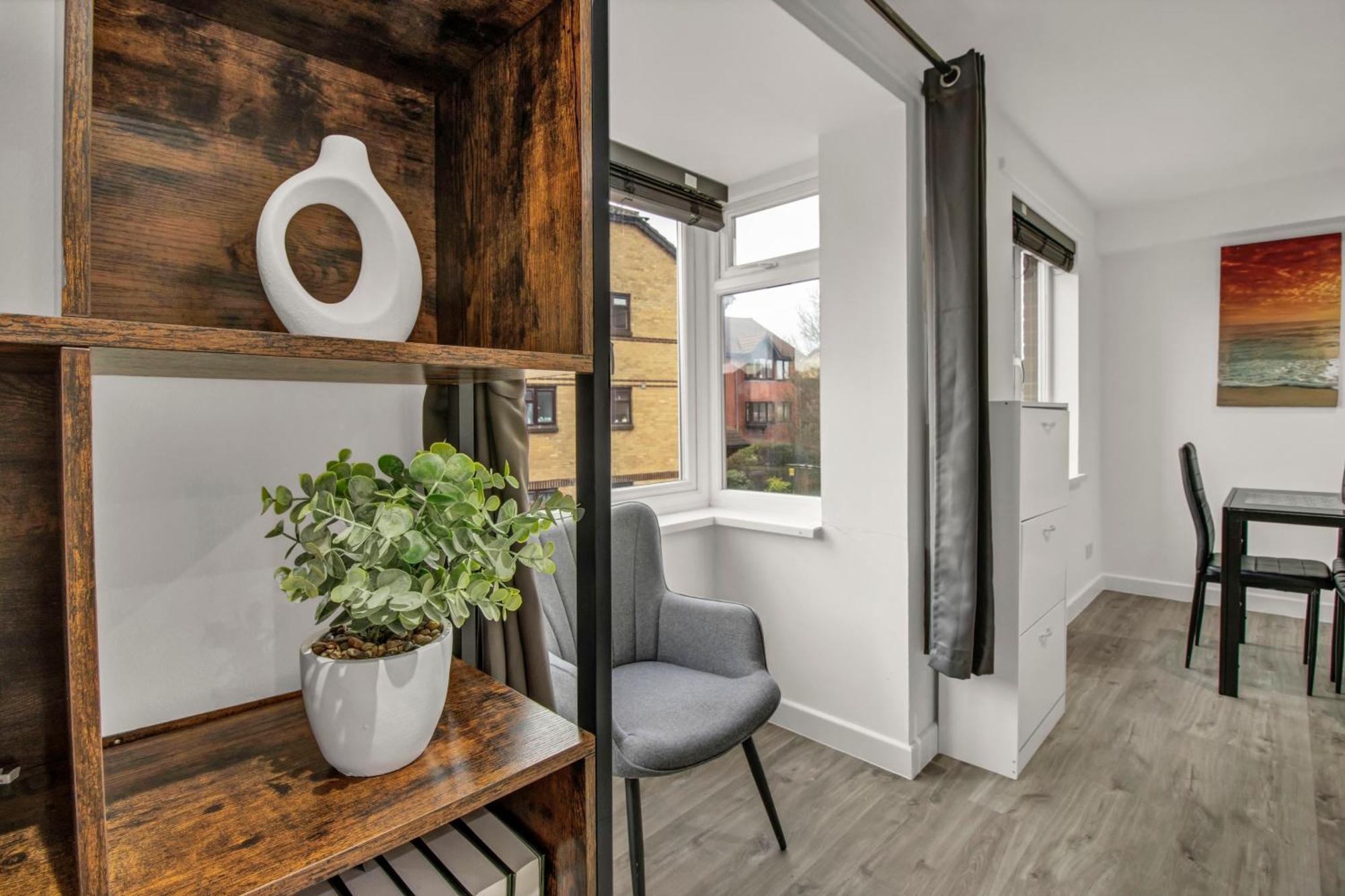 Appartement New King Size Bed With Free Parking *