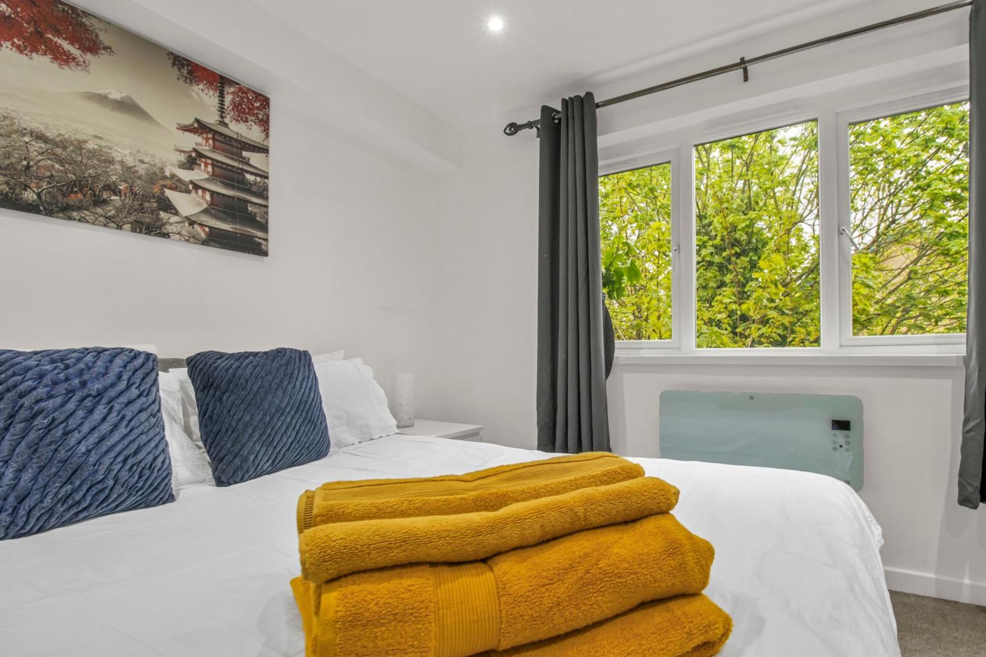 New King Size Bed With Free Parking Appartement *