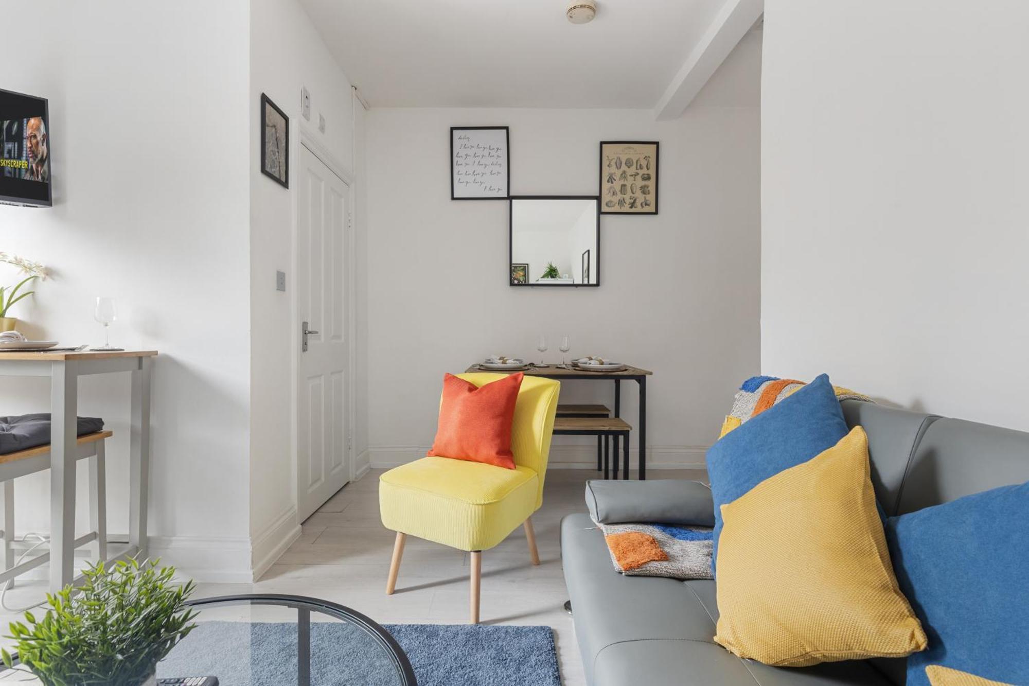 Modern & Cosy 2 Bedroom With Free Parking Near Wembley Appartement