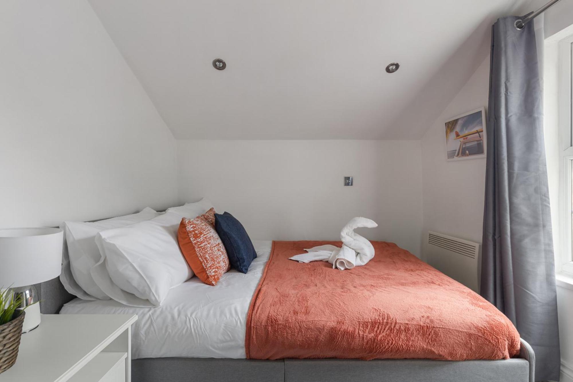 Modern & Cosy 2 Bedroom With Free Parking Near Wembley Appartement