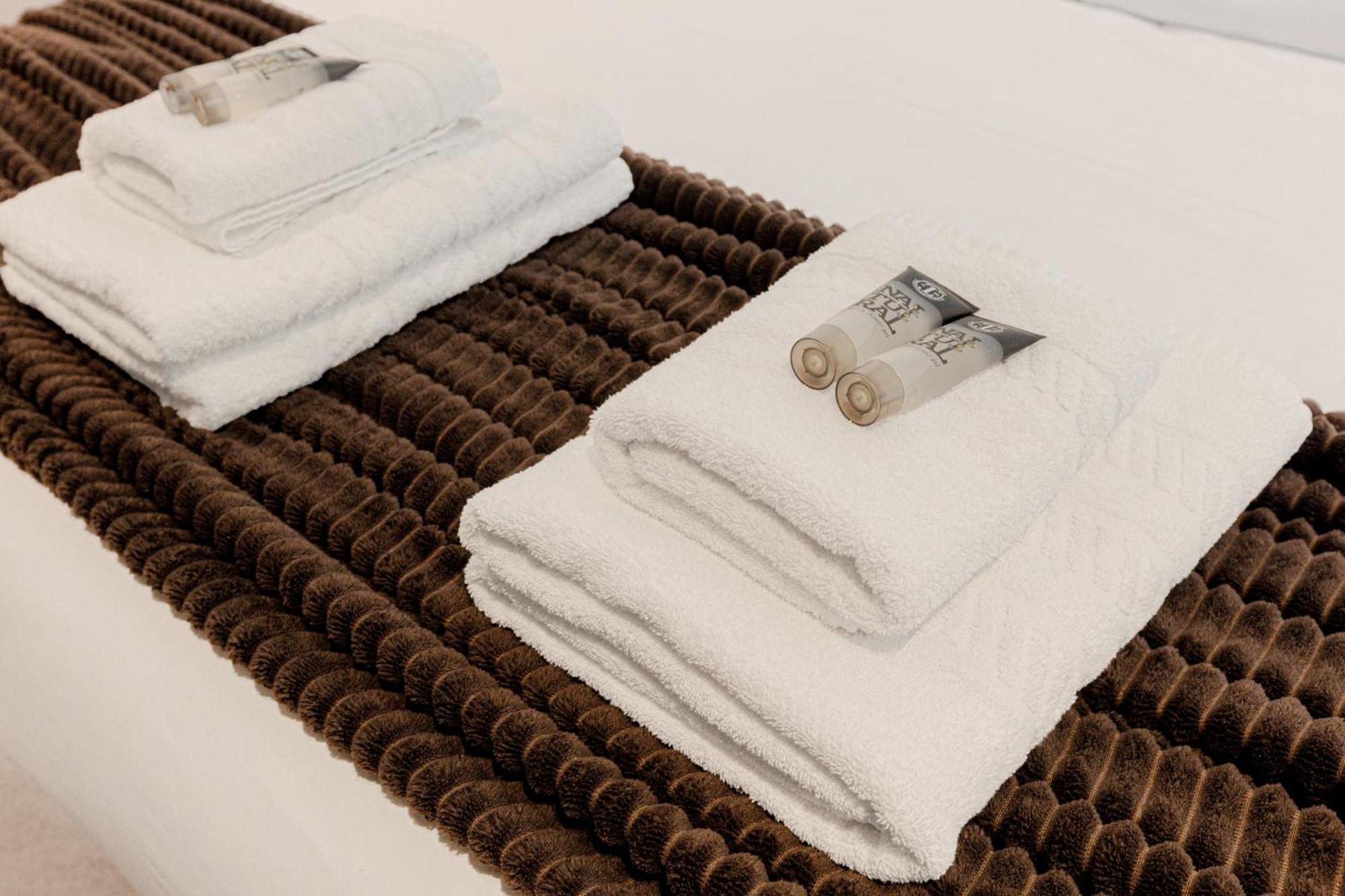 Chic 1br With Terrace & Gym, West Hampstead Appartement