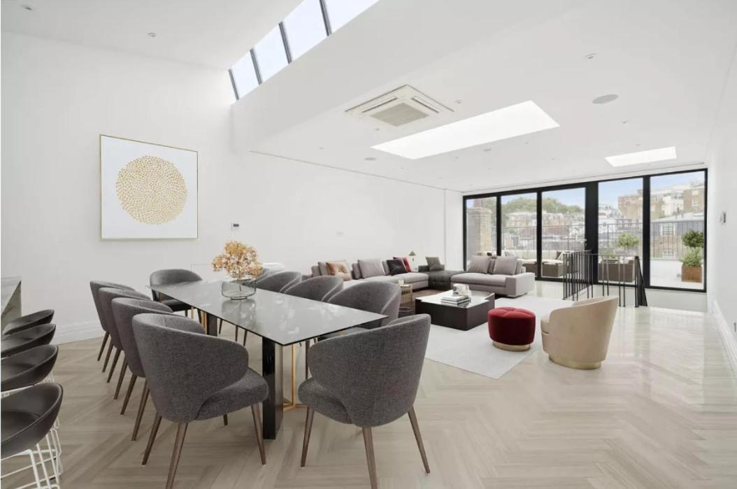 1 Min Walk To Harrods, Knightsbridge Penthouse *