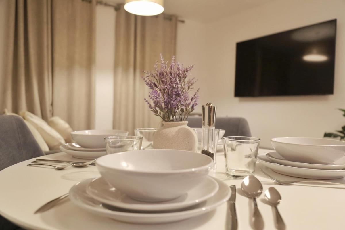 Charming 2 Bedroom Flat In The Heart Of London, 2 Mins To Trafalgar Square! Londres