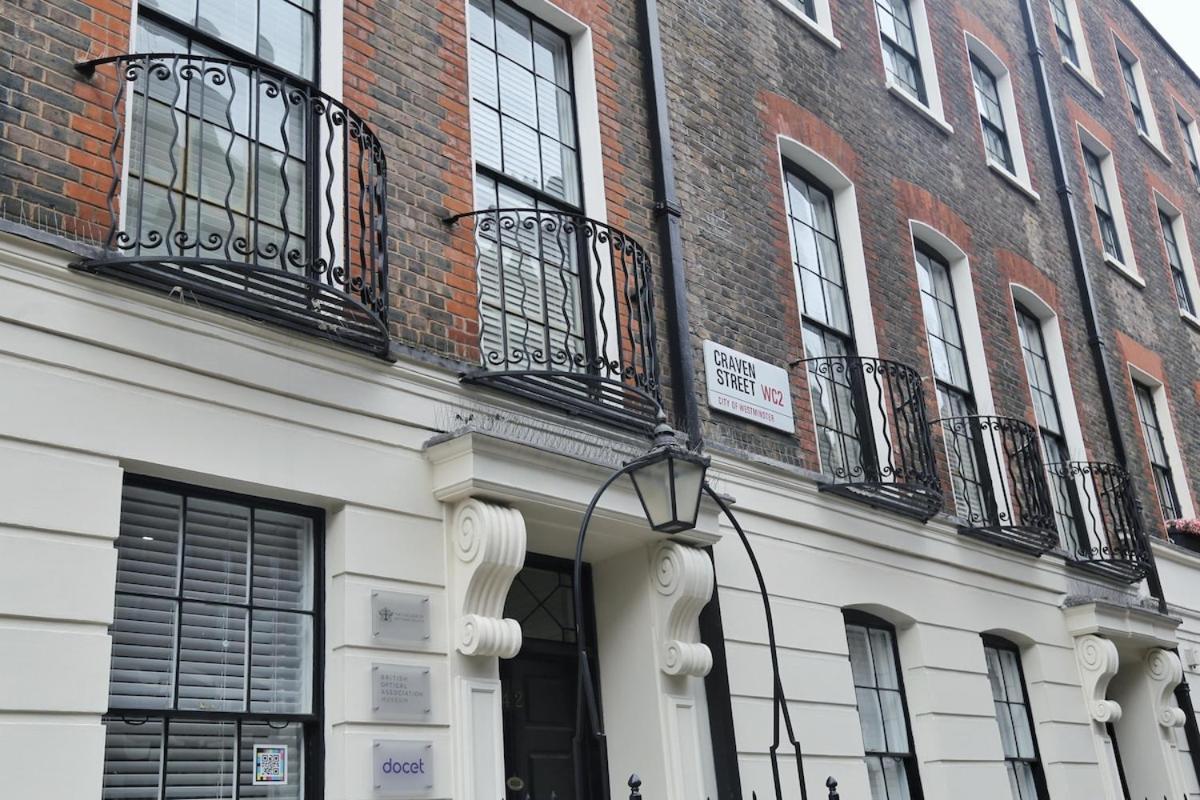 Charming 2 Bedroom Flat In The Heart Of London, 2 Mins To Trafalgar Square! *
