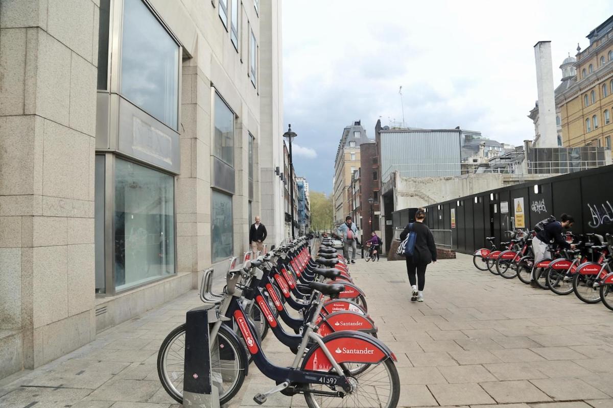 Charming 2 Bedroom Flat In The Heart Of London, 2 Mins To Trafalgar Square! Londres