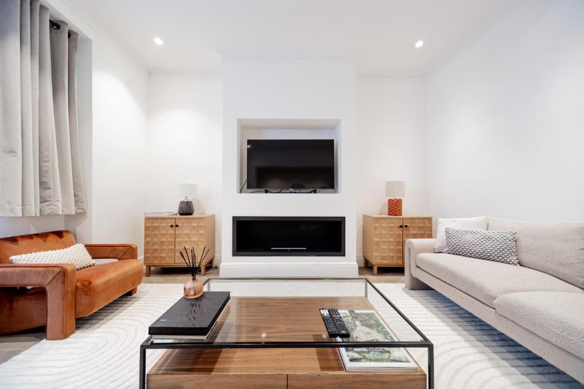 Lovely 2 Bedroom Flat In The Heart Of Kensington Appartement