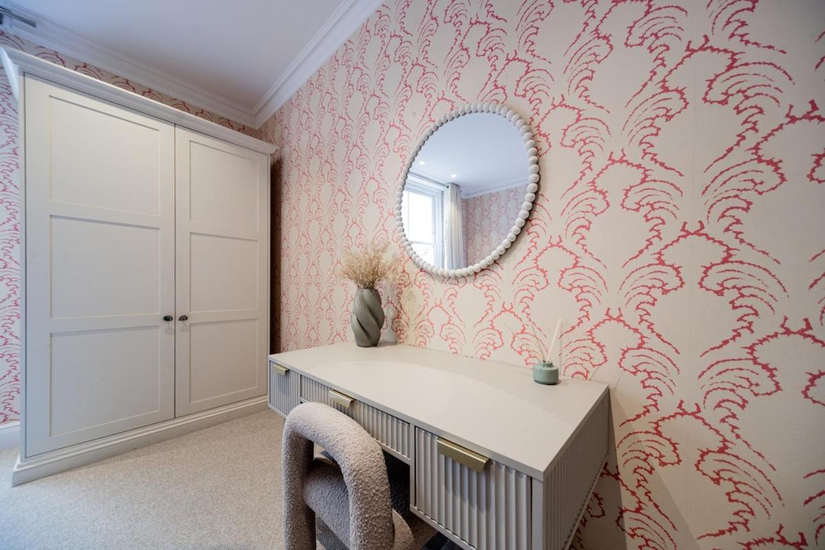 Lovely 2 Bedroom Flat In The Heart Of Kensington Appartement