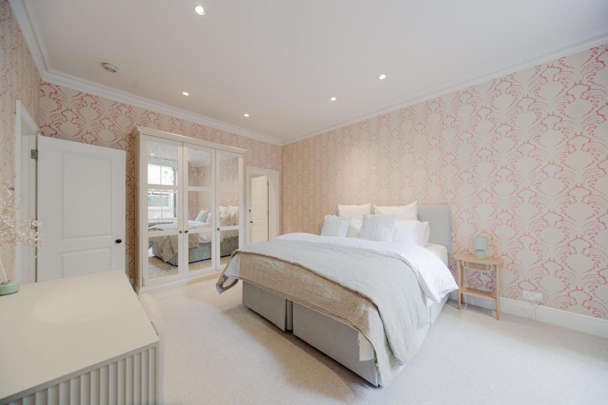 Lovely 2 Bedroom Flat In The Heart Of Kensington Appartement Londres