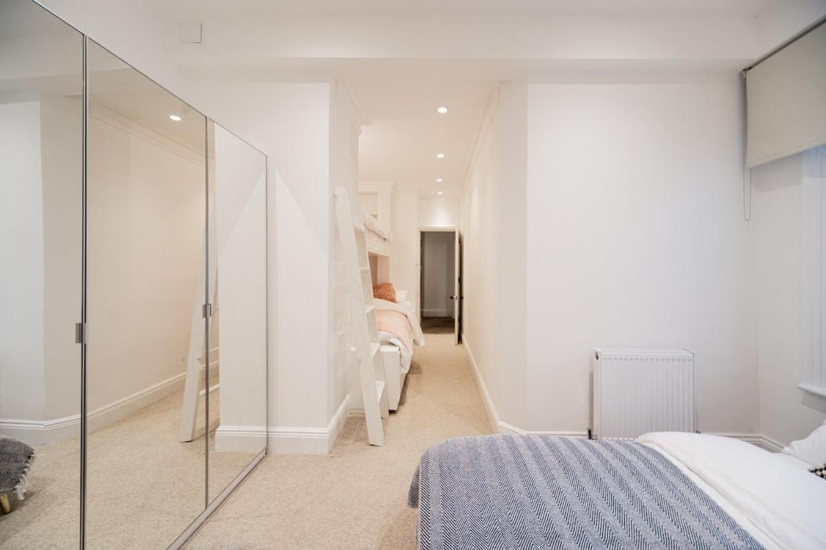 Lovely 2 Bedroom Flat In The Heart Of Kensington Apartamento *