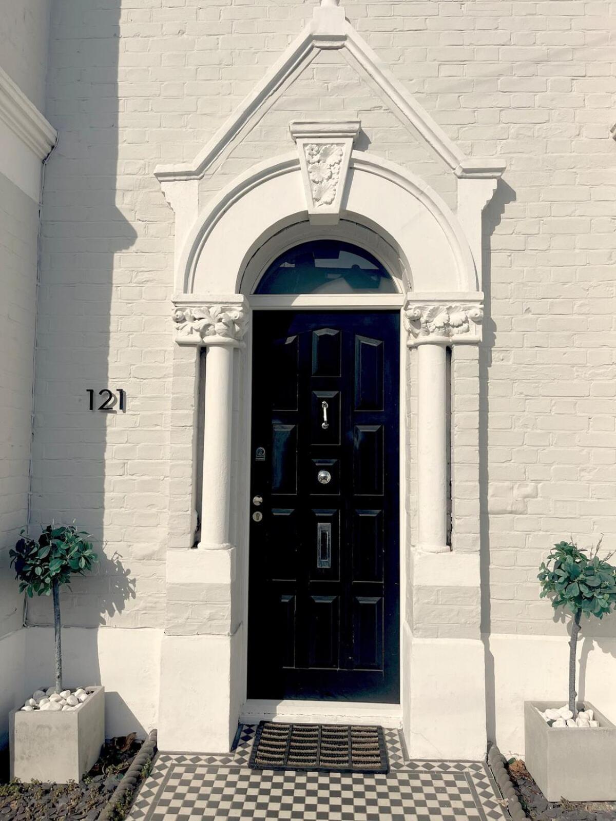 Gorgeous Riverside Townhouse Londres