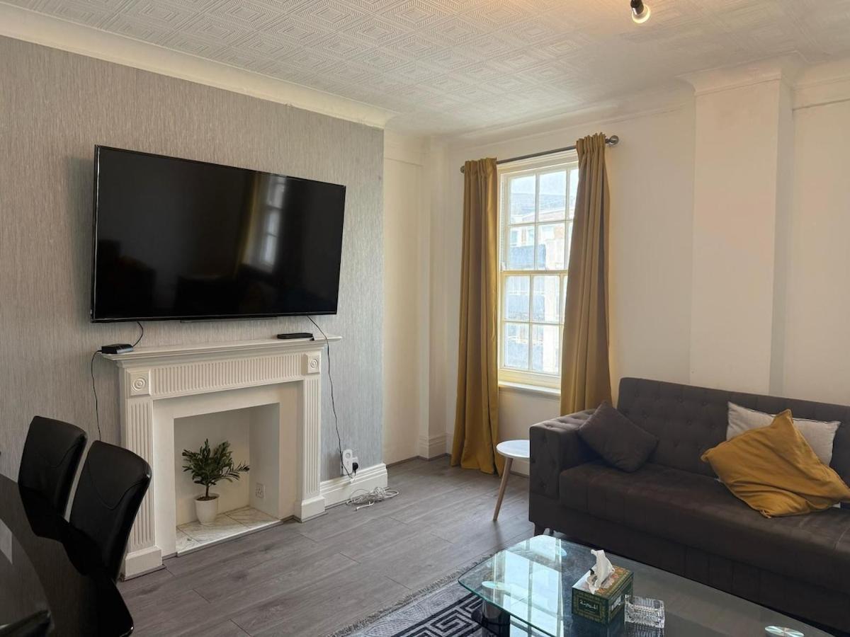 17gm-stylish 2 Bed Flat In Edgware Road *