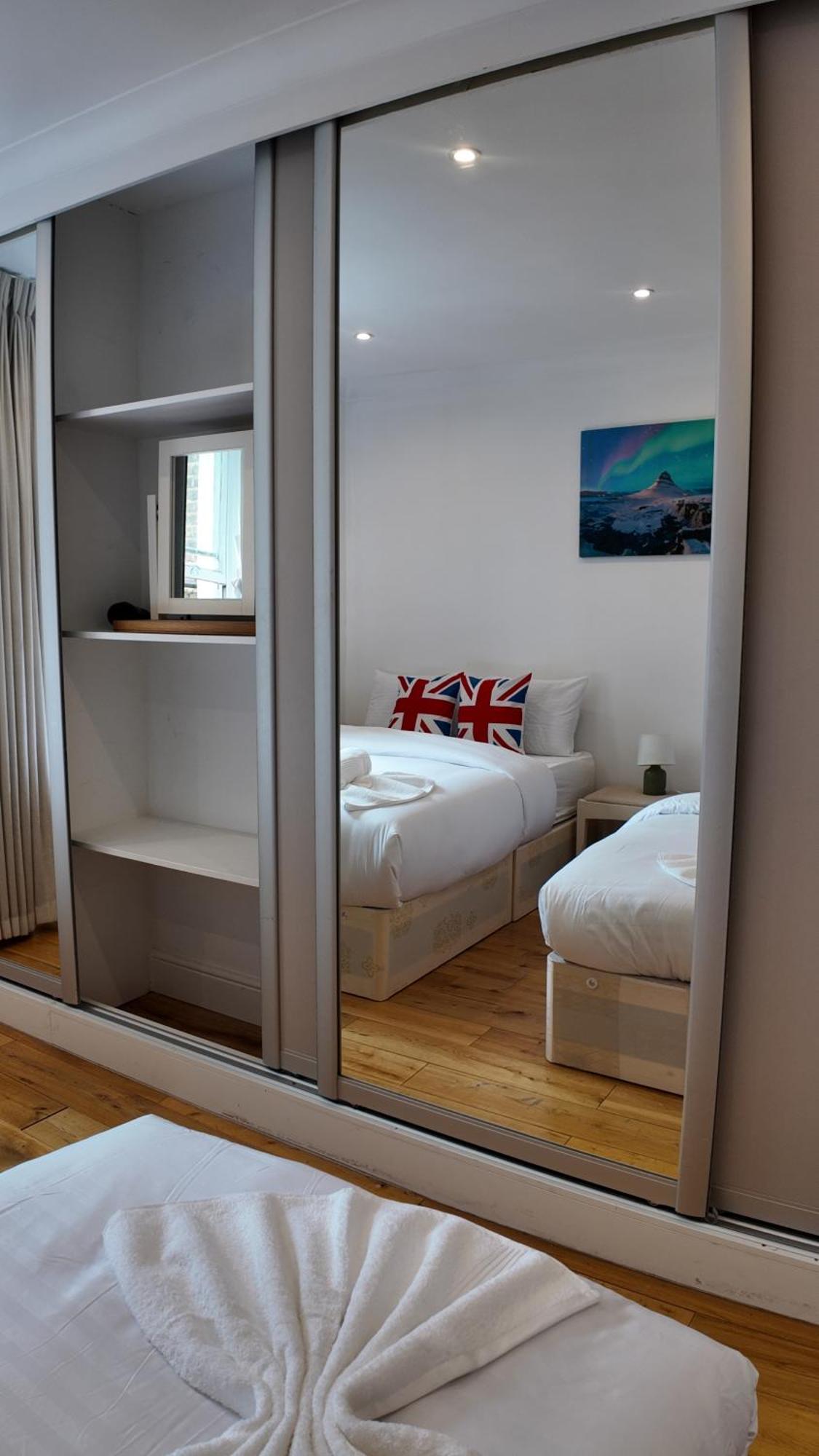 Appartement Spacious 1bhk In Upper Berkely Bk4 *