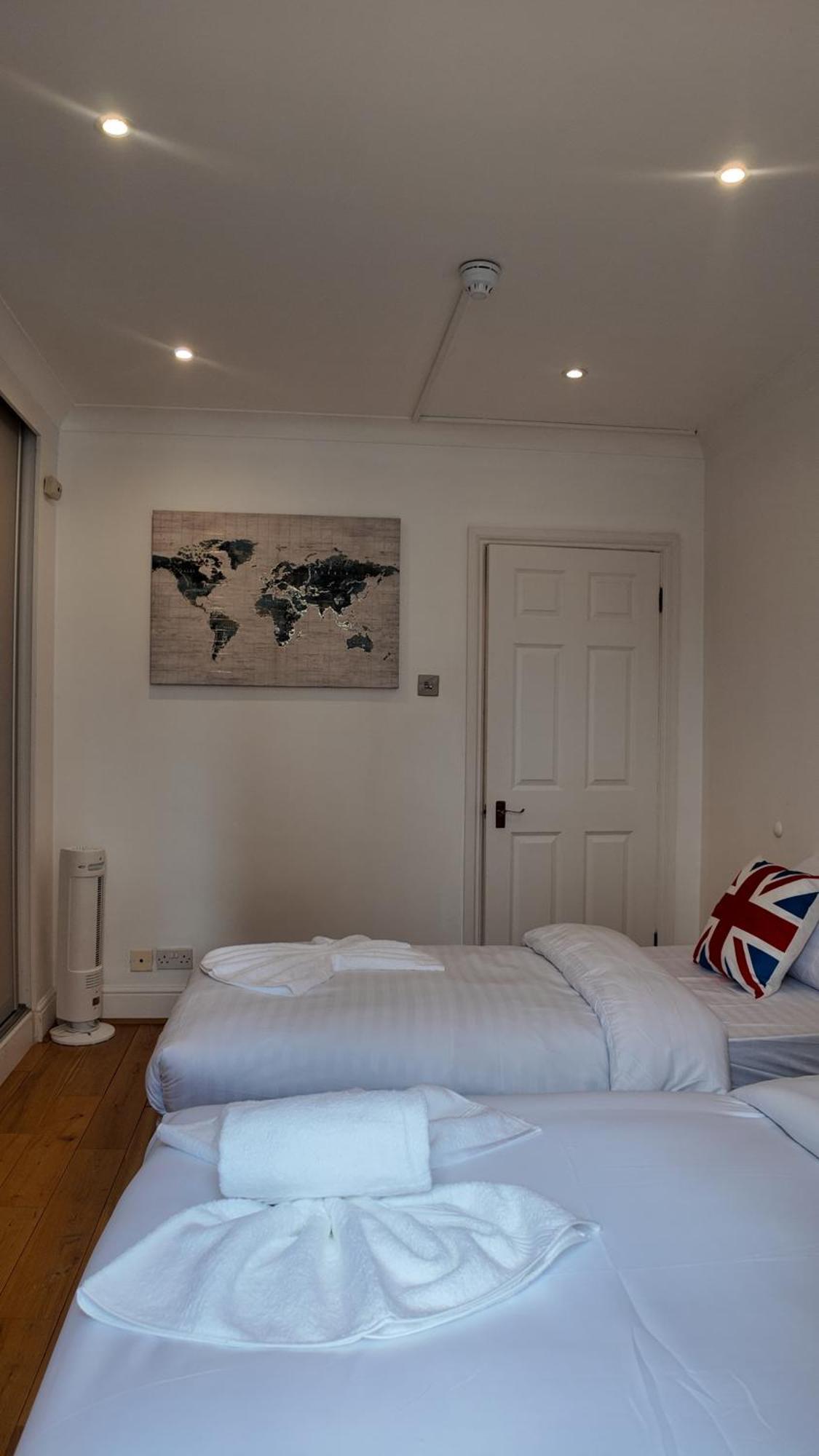 Appartement Spacious 1bhk In Upper Berkely Bk4 *