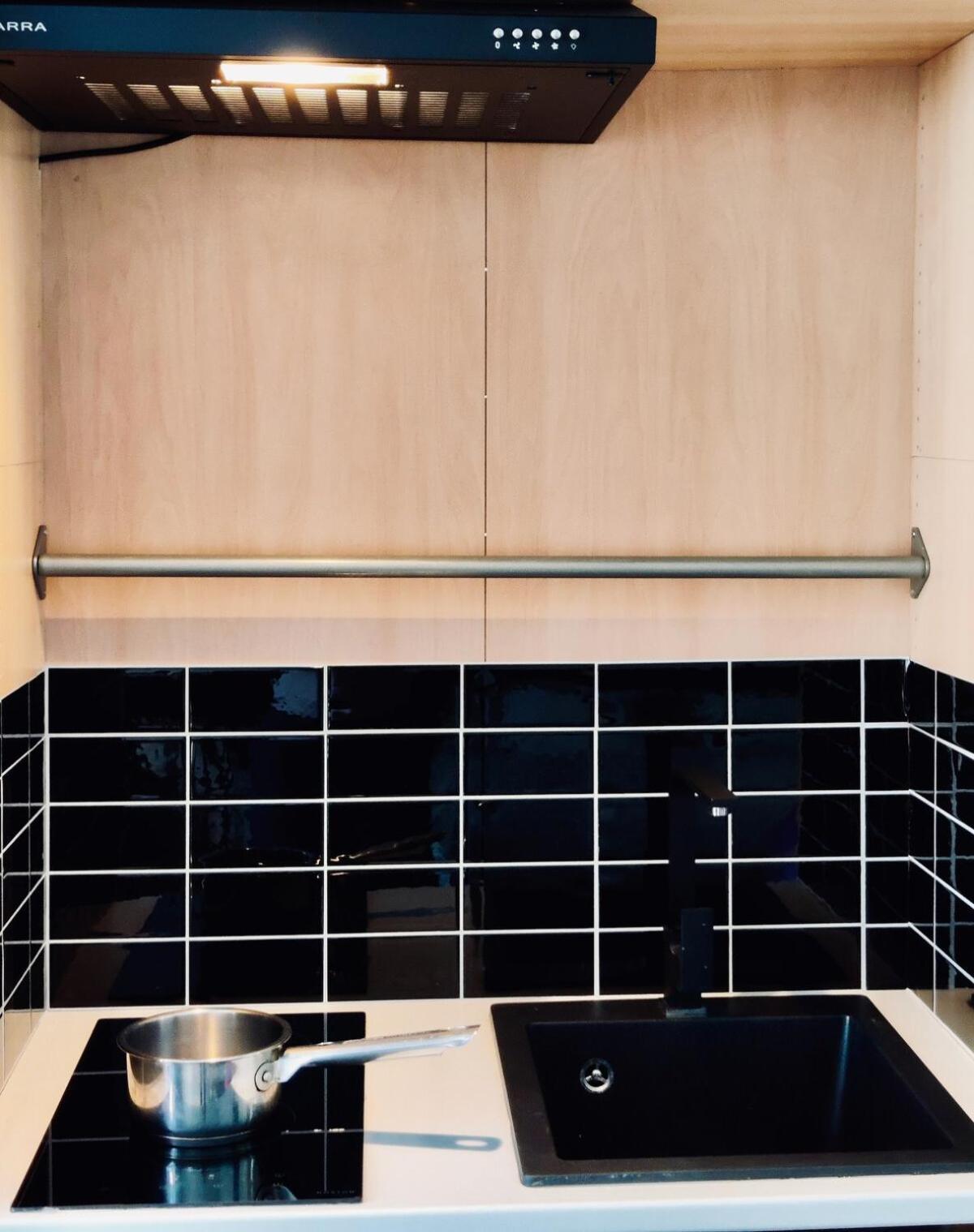 Appartement With Jacuzzi Bath, Ground Floor, Excellent Transport Connections Londres