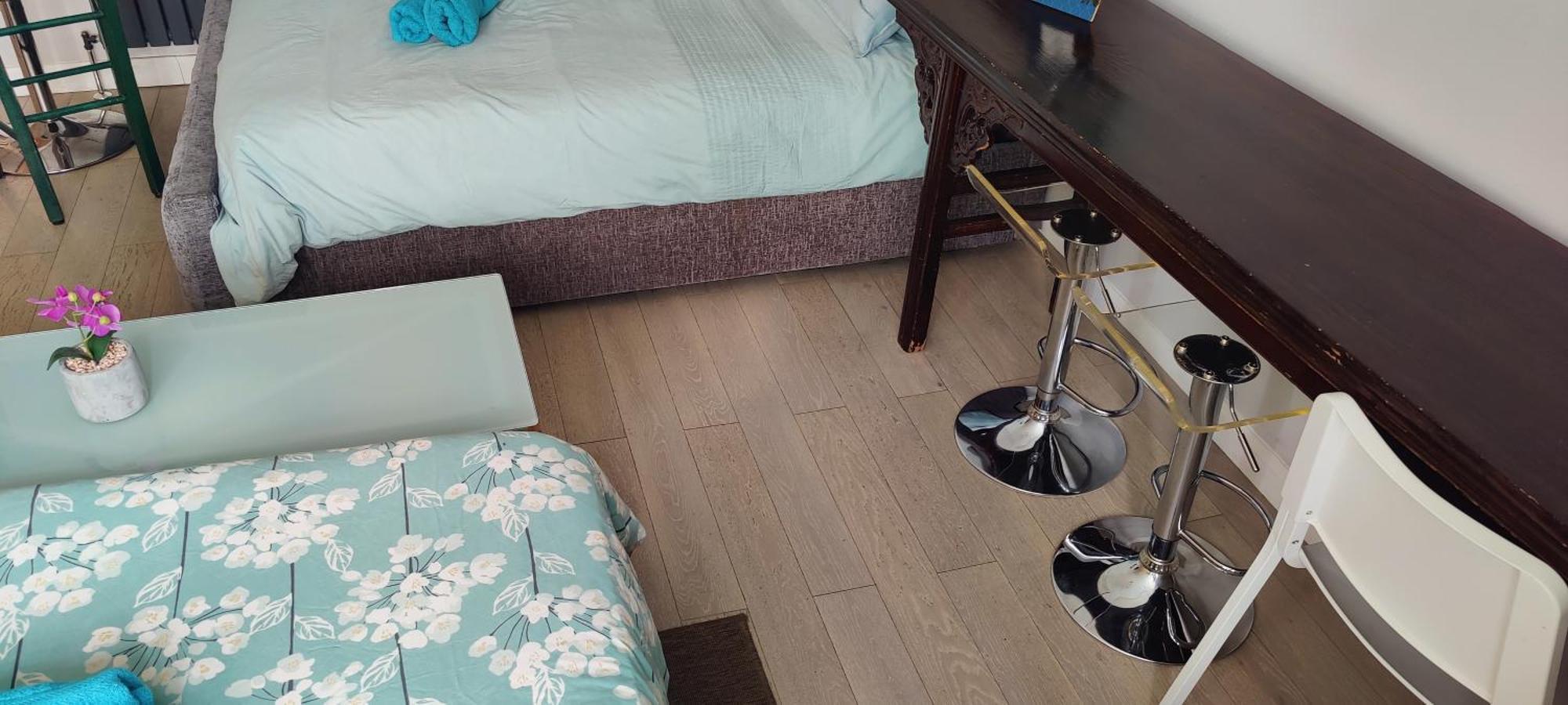 With Jacuzzi Bath, Ground Floor, Excellent Transport Connections Londres