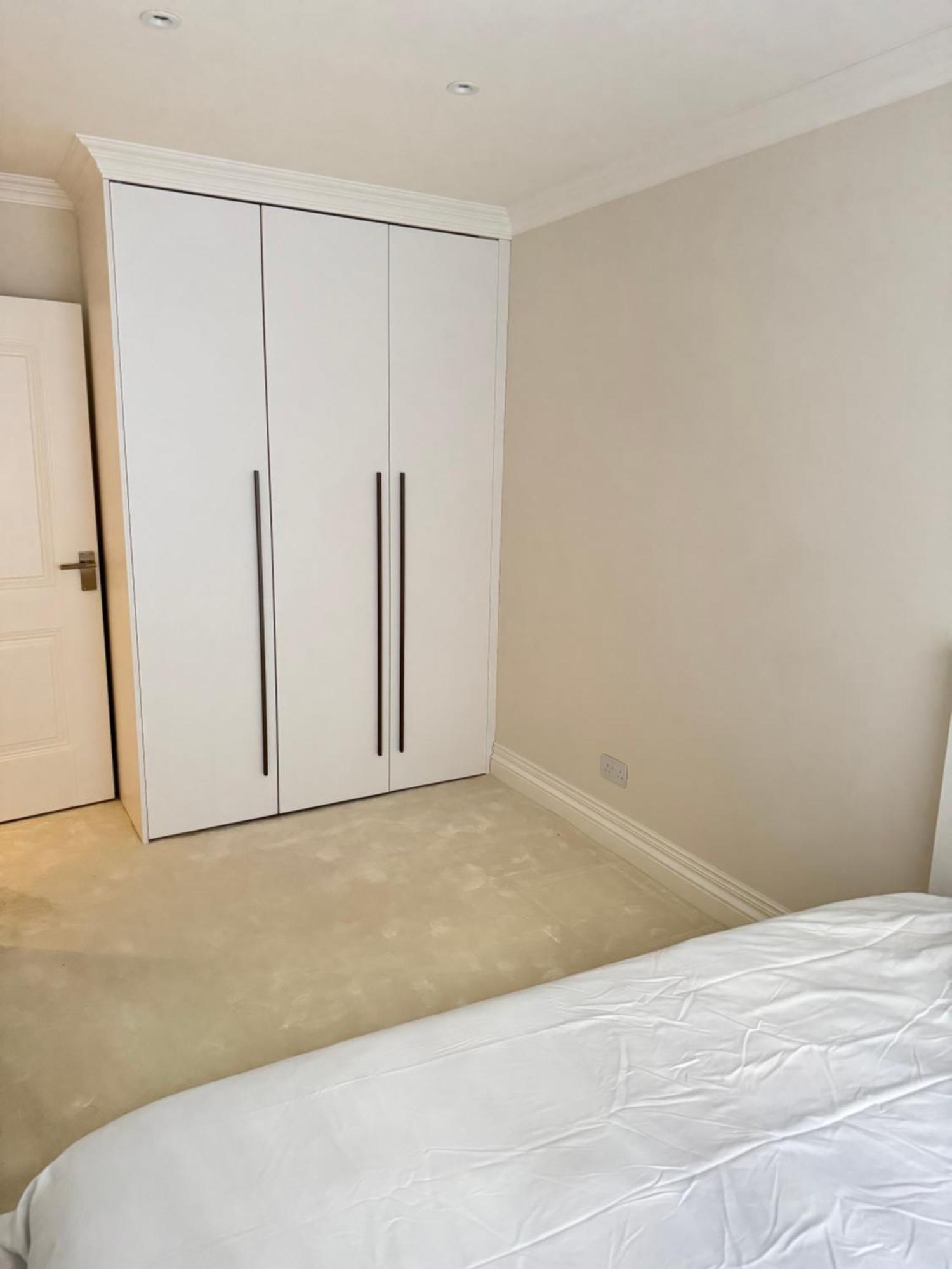 Stunning 2-bed, 2-bath In Appartement