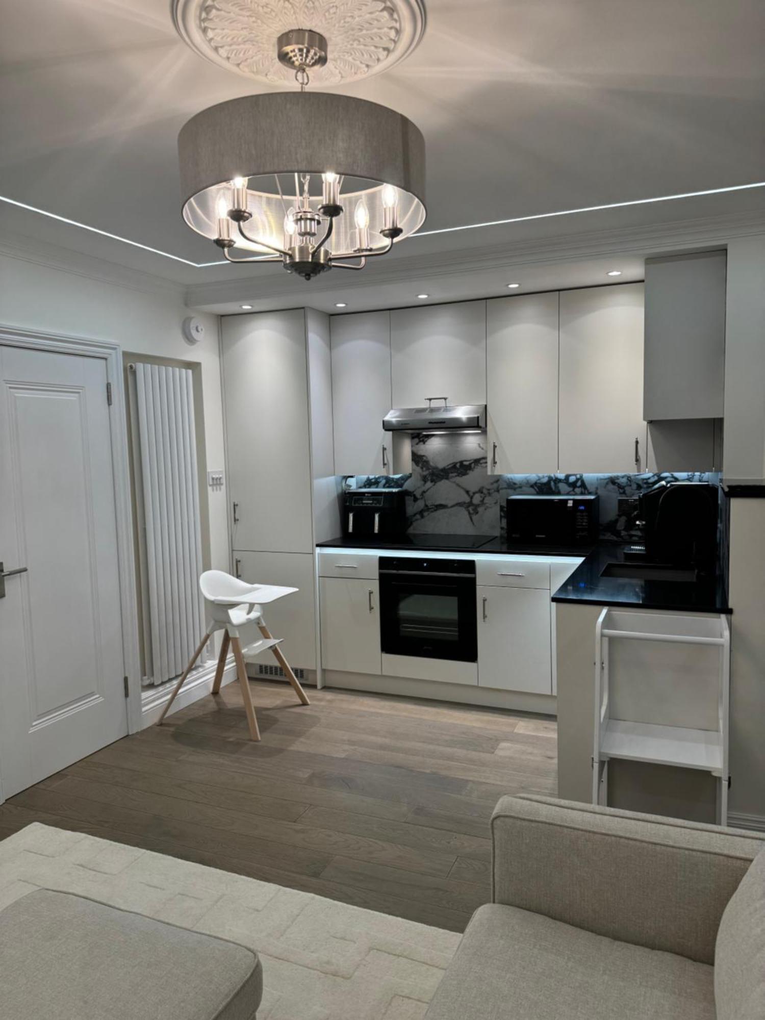 Stunning 2-bed, 2-bath In * Londres