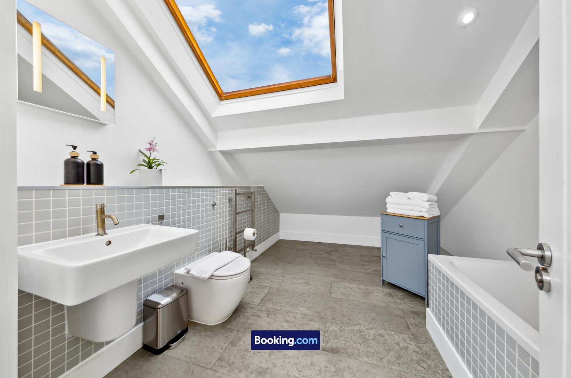 Luxe Farringdon By Smart Short Lets & Serviced With Free Wifi Londen