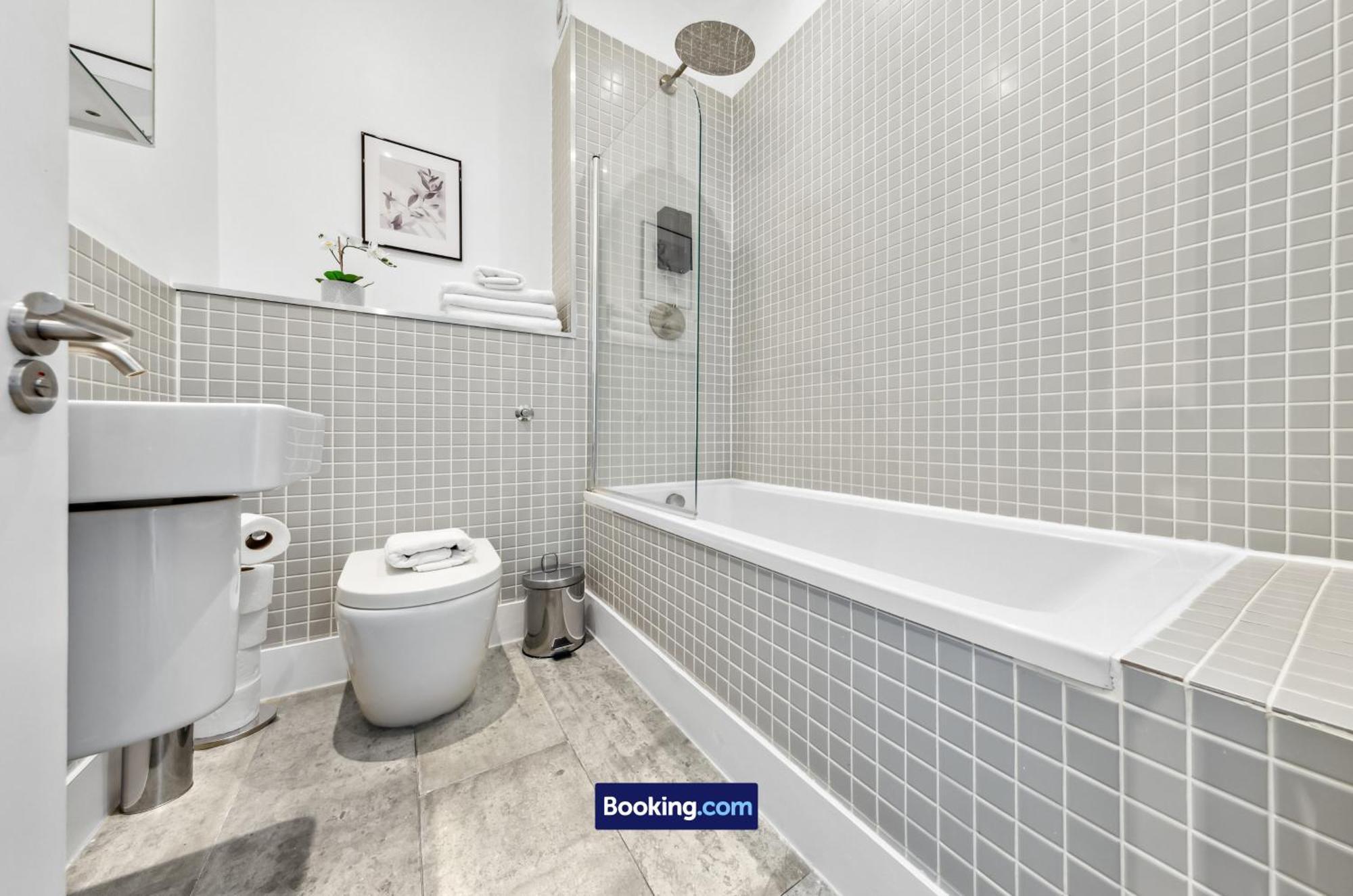 Farringdon Modern By Smart Short Lets & Serviced With Smart Tv & Free Wifi Londres