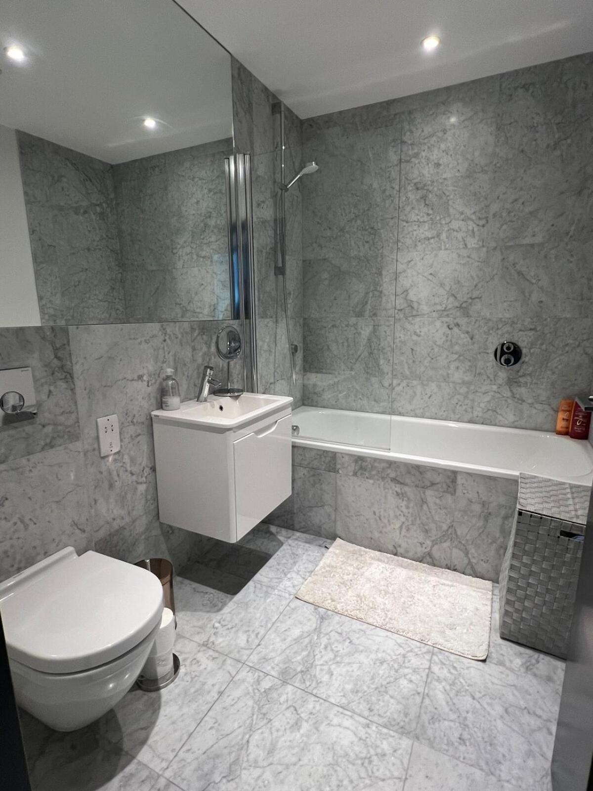 Apartamento Amazing 2br Flat, Free Parking, By Battersea Londres