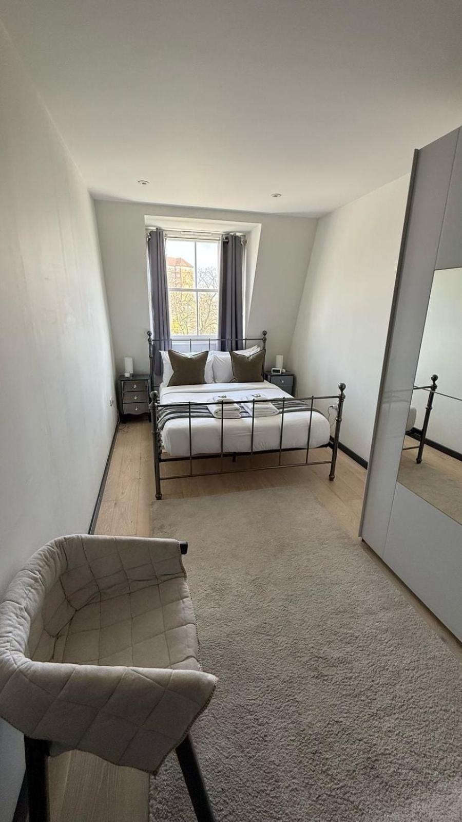 Apartamento Amazing 2br Flat, Free Parking, By Battersea *
