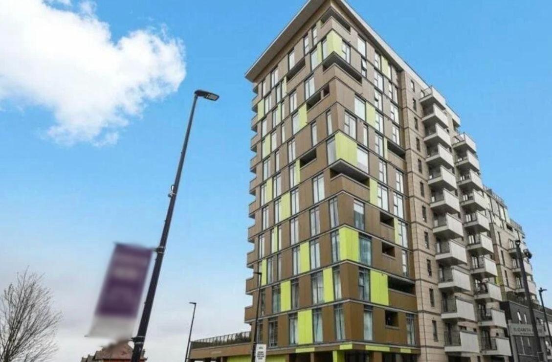 Stylish 2-bed Flat With Parking Appartement Londres