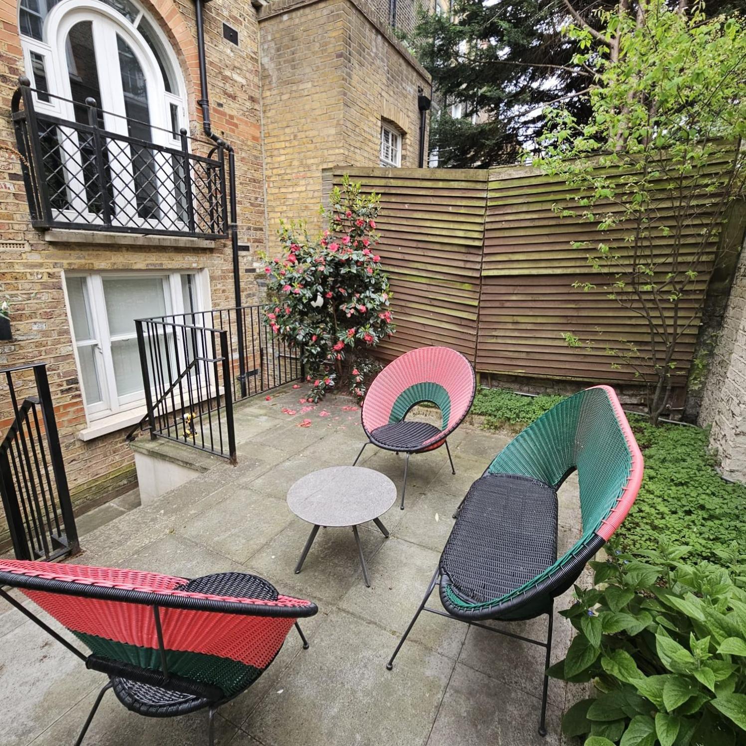 Stylish 2br With Garden By St Pancras International * Londres