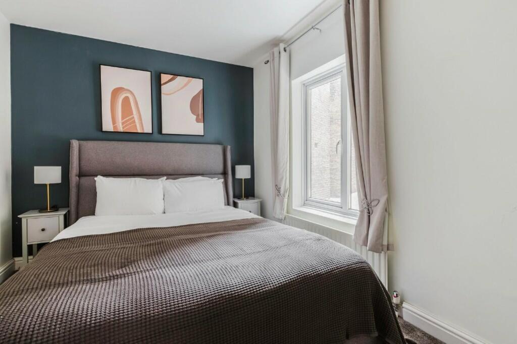 Westfield Shopping, 2 Min Appartement