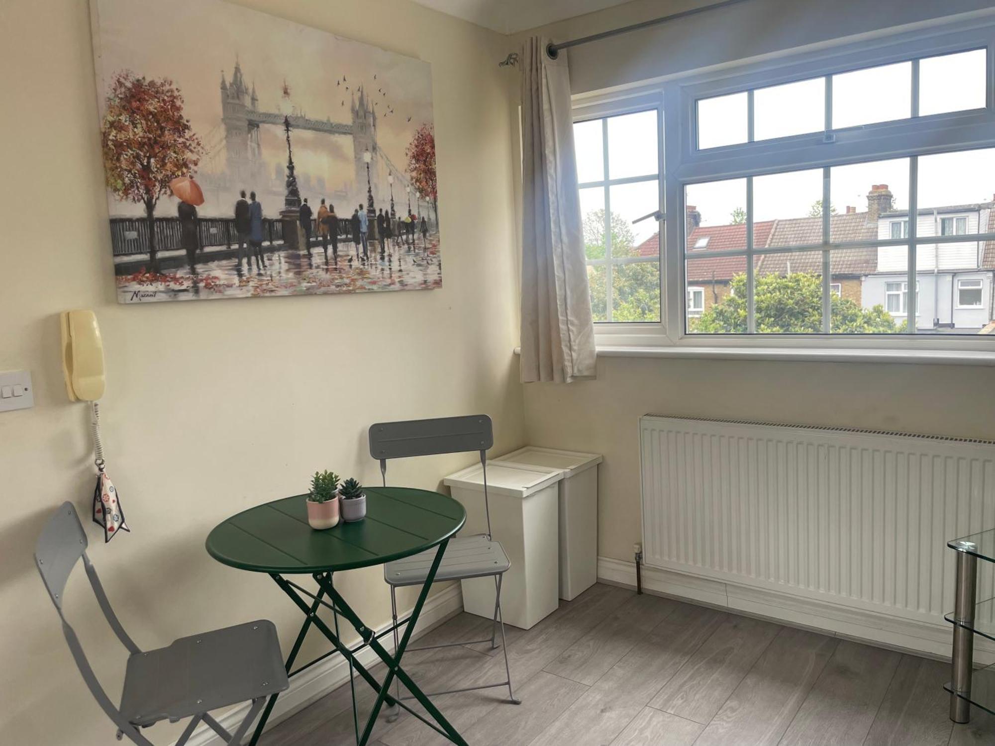 Amazing Studio Room in Walthamstoww *