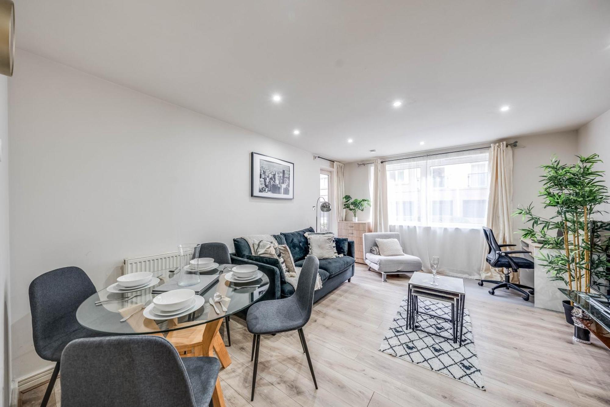 Canary Wharf O2 Excel Flat With Parking & Balcony * Londres