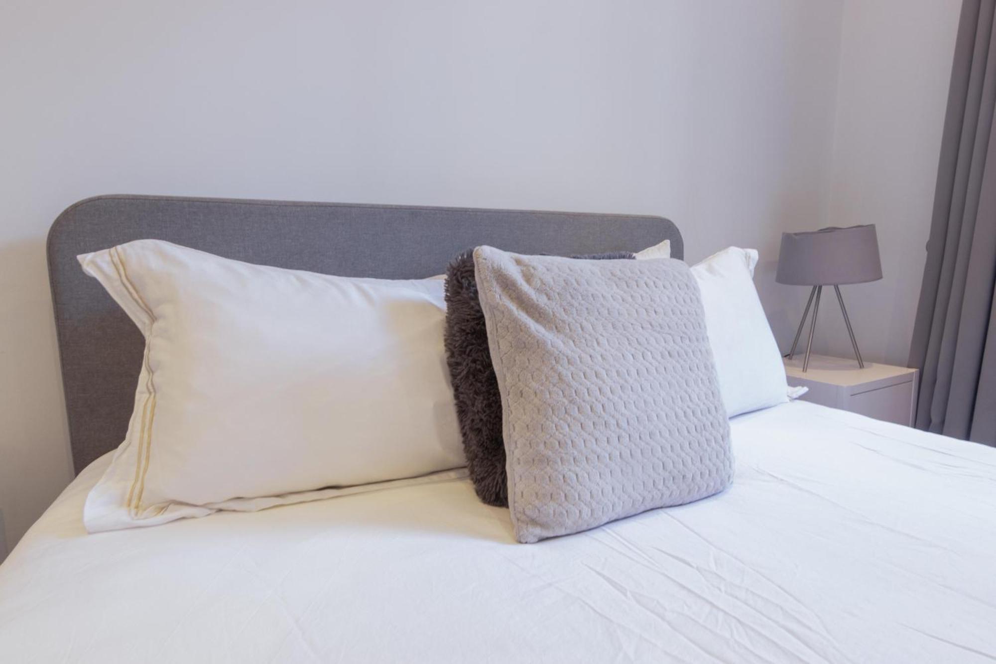 2 Bedroom Luxury Knightsbridge * London