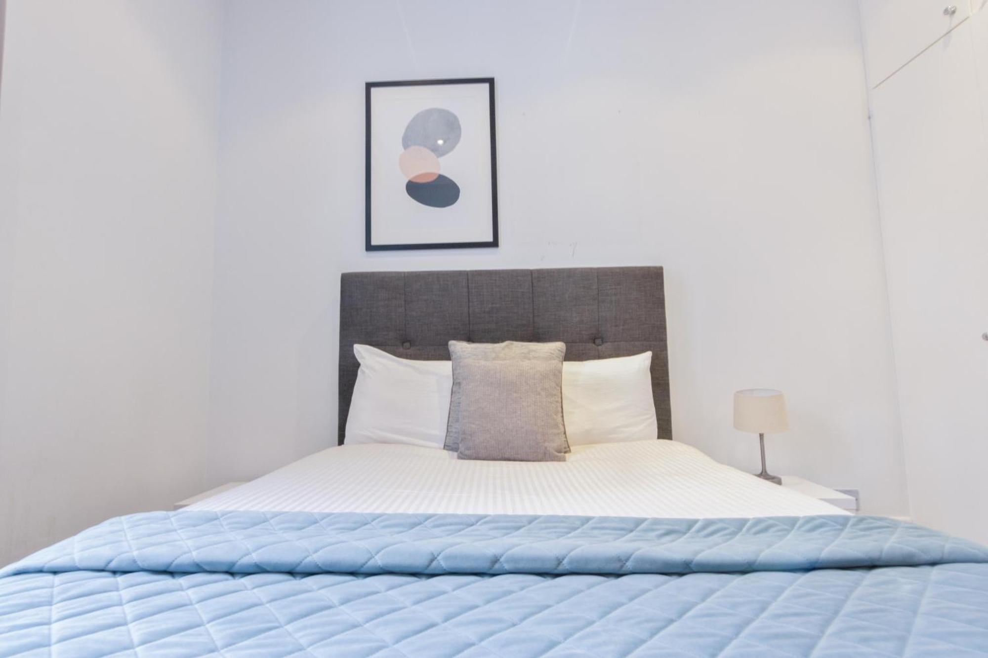 Apartment 2 Bedroom Luxury Knightsbridge London