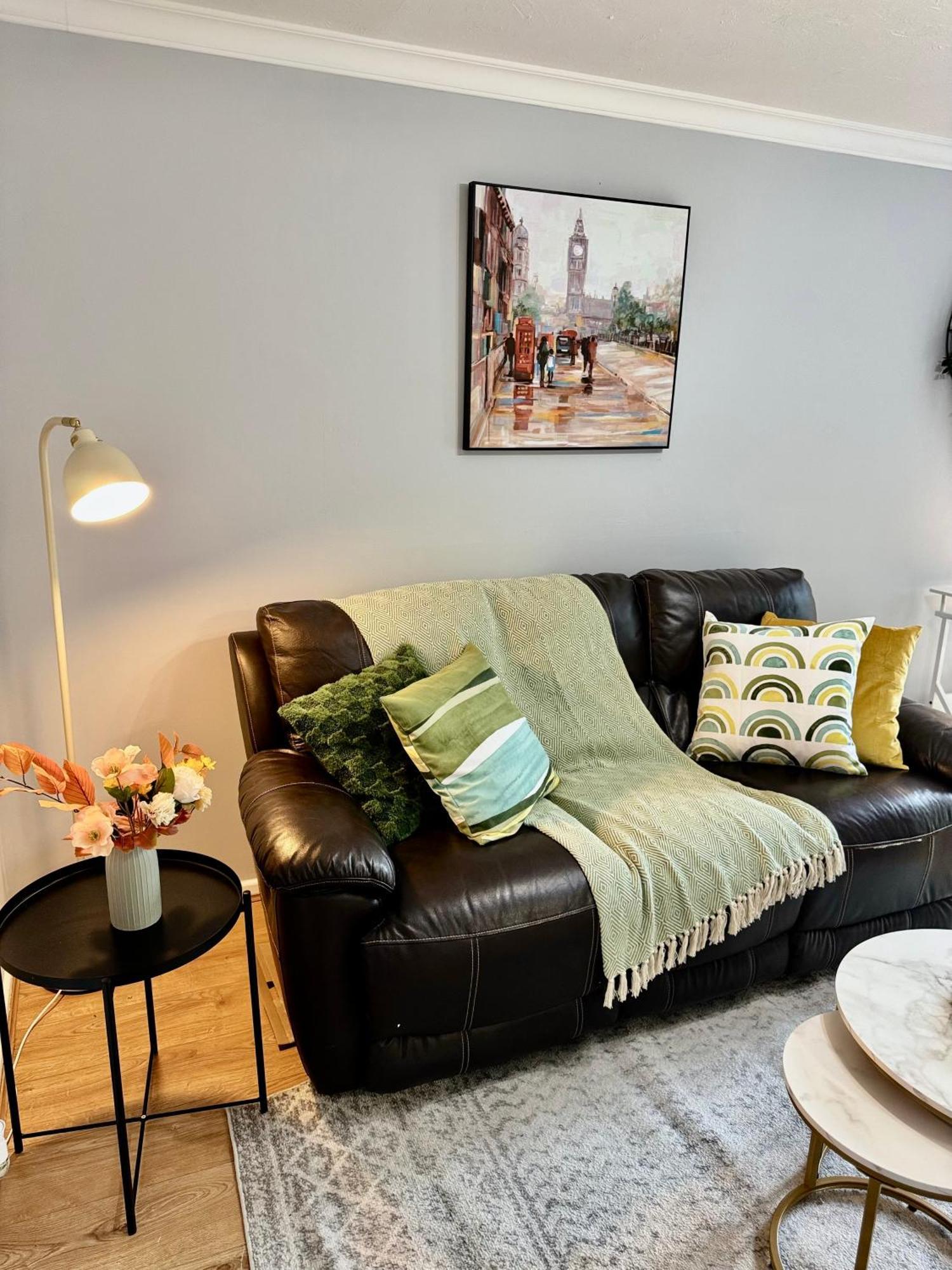 Apartamento Tranquil 2 Bed Near Downtown & Free Parking *