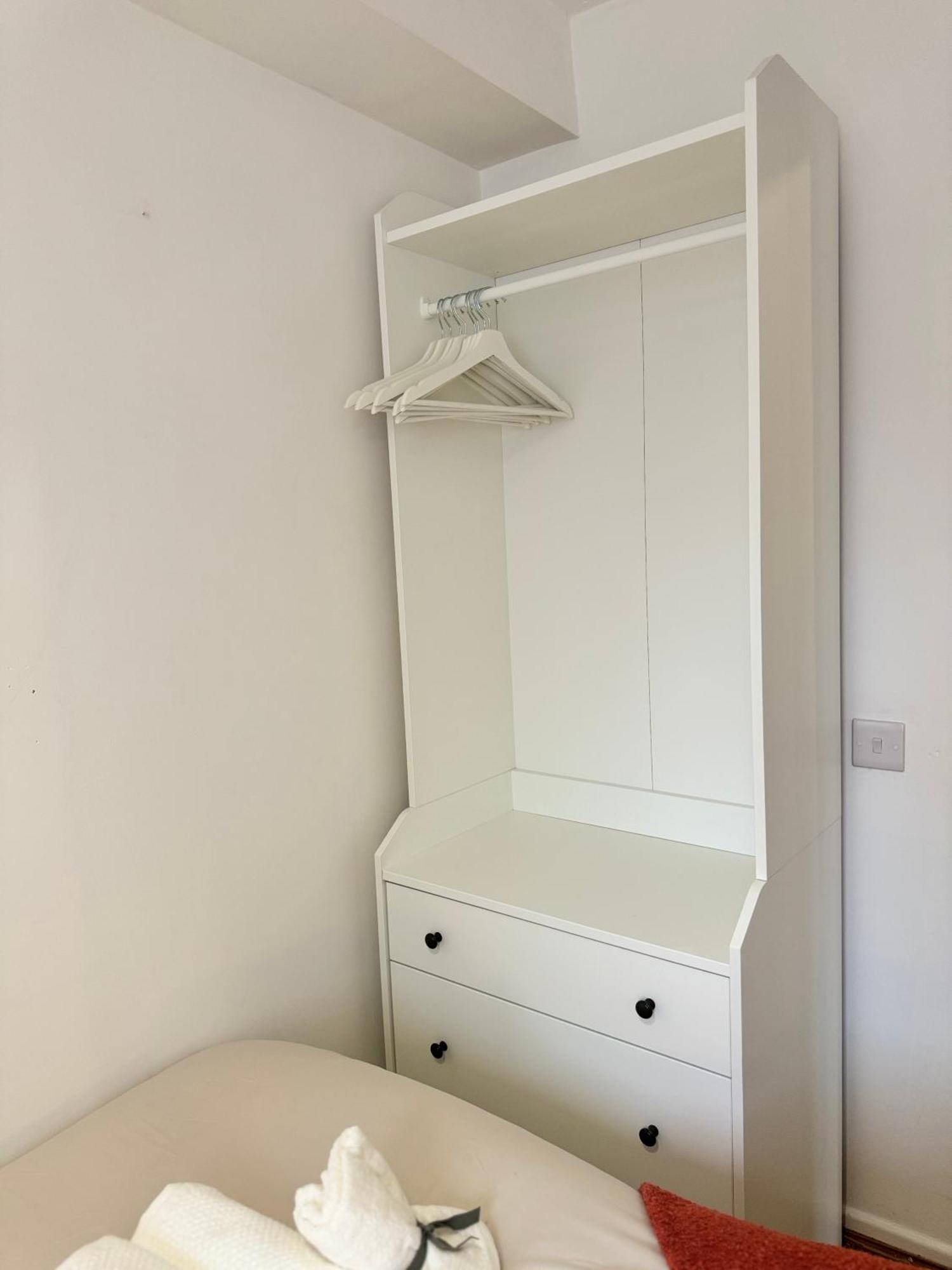 Tranquil 2 Bed Near Downtown & Free Parking Londres