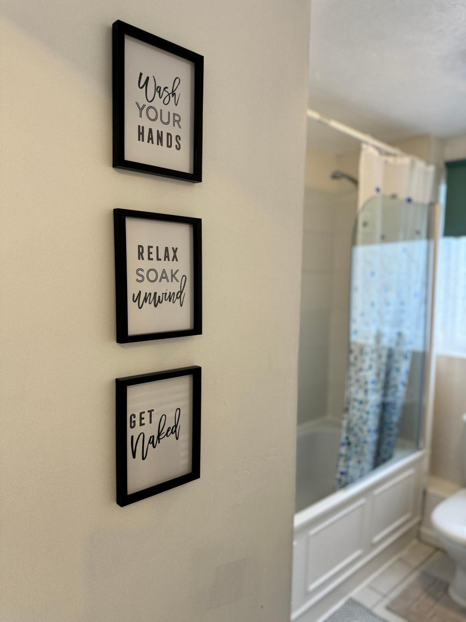 Tranquil 2 Bed Near Downtown & Free Parking