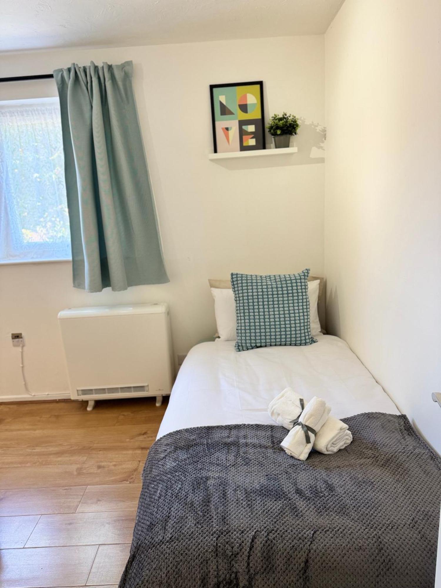 Apartamento Tranquil 2 Bed Near Downtown & Free Parking Londres