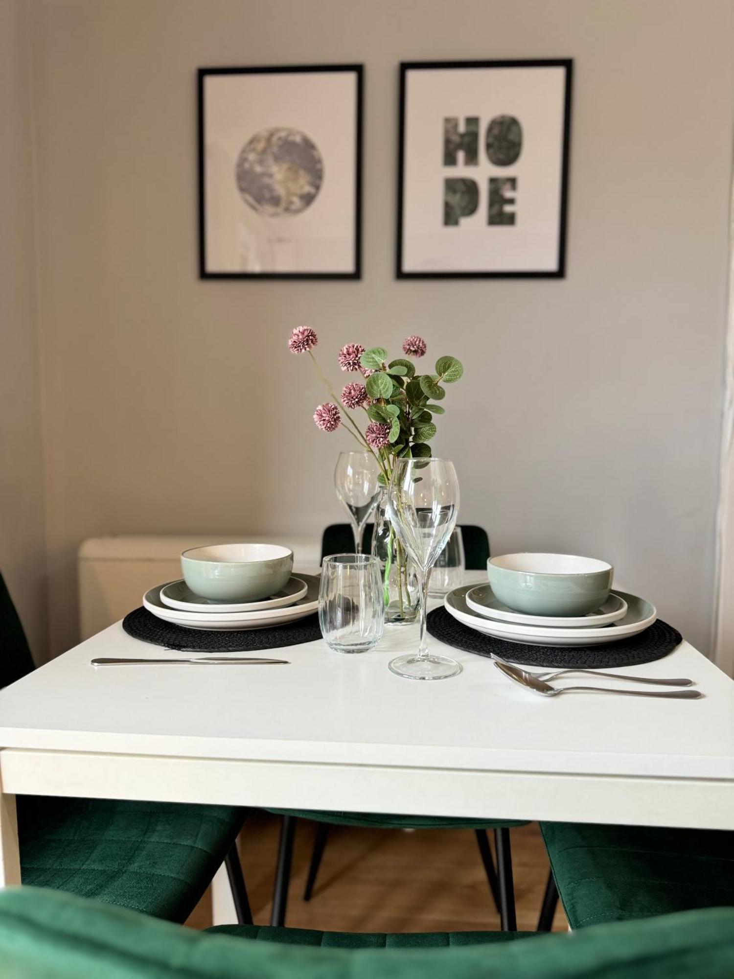Tranquil 2 Bed Near Downtown & Free Parking * Londres