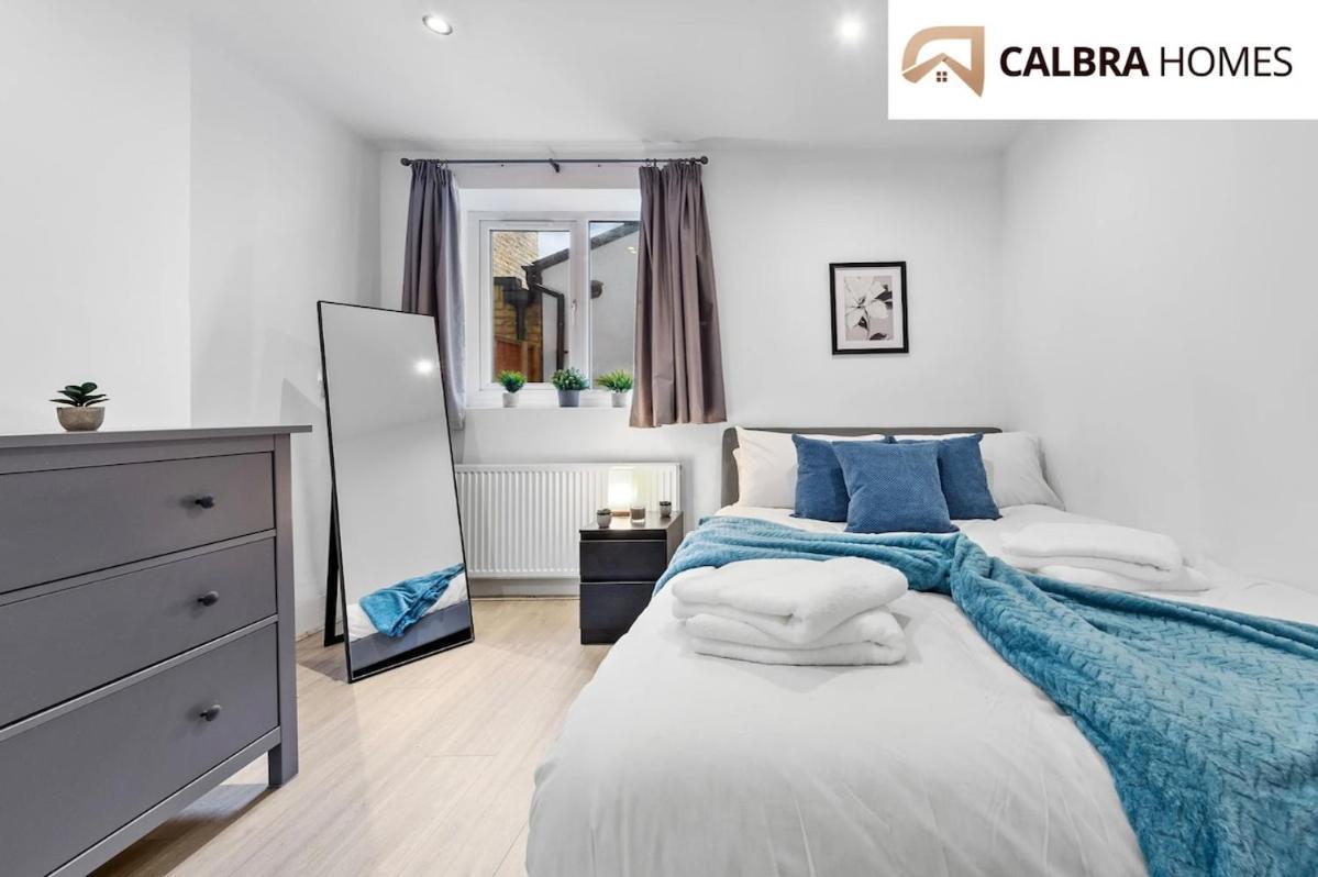Urban Hideaway, Private Garden, 2 Mins To Station Appartement
