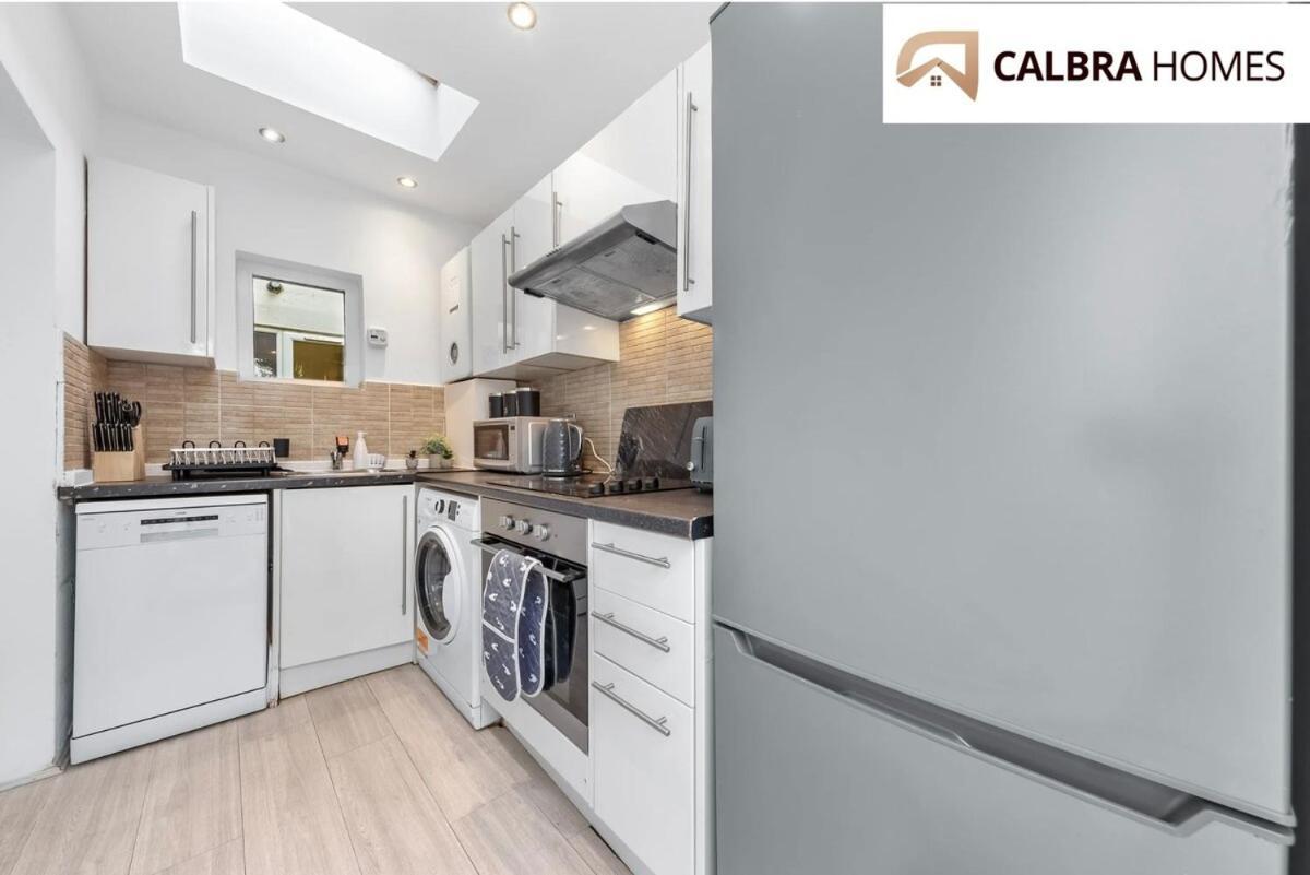 Appartement Urban Hideaway, Private Garden, 2 Mins To Station *