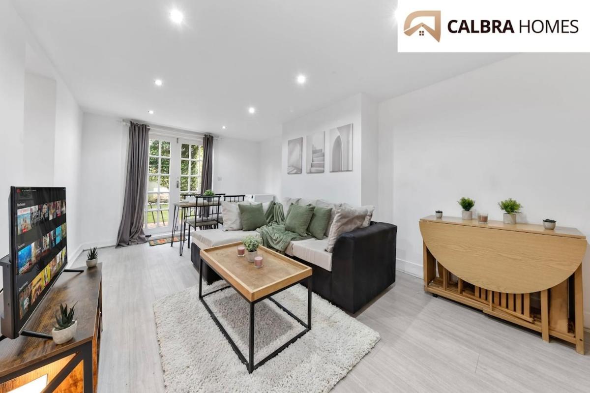 Appartement Urban Hideaway, Private Garden, 2 Mins To Station Londres
